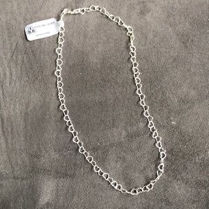 NWT!! Heart Chain necklace